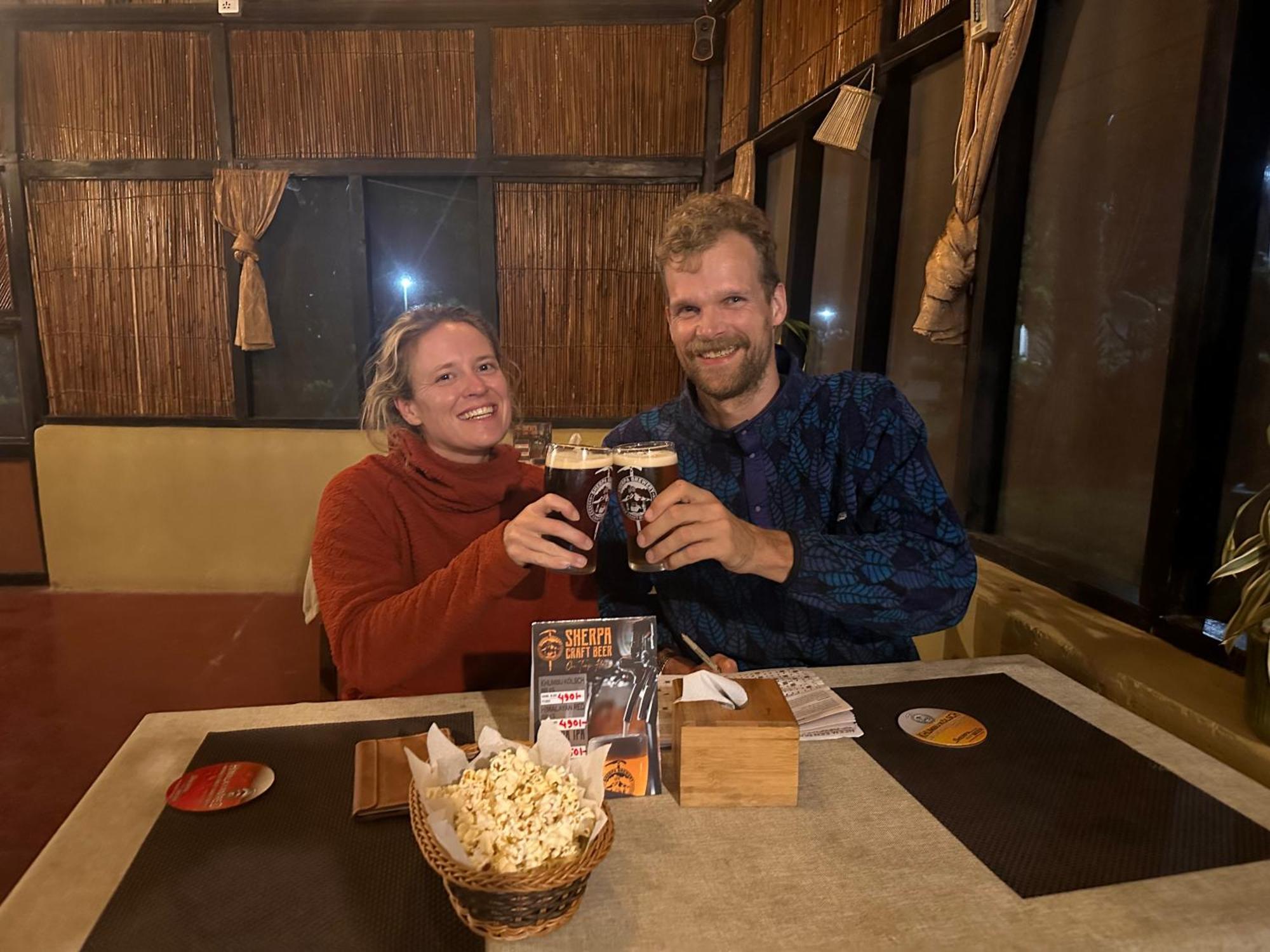 Hotel Tharu Garden And Beer Bar شيتوان المظهر الخارجي الصورة